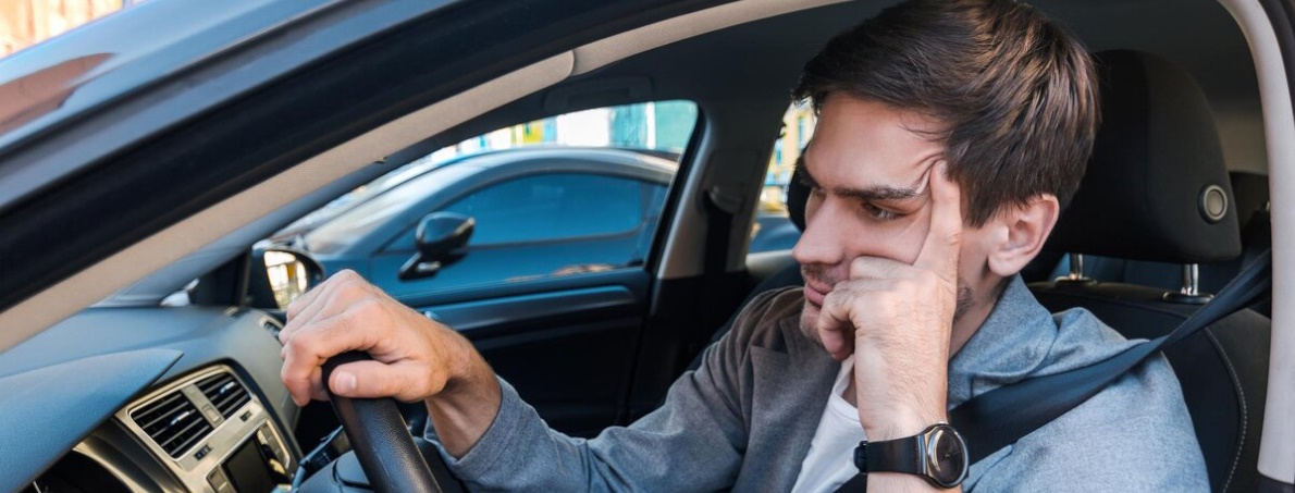 Адвокат перечислил болезни, с которыми нельзя садиться за руль с 1 сентября